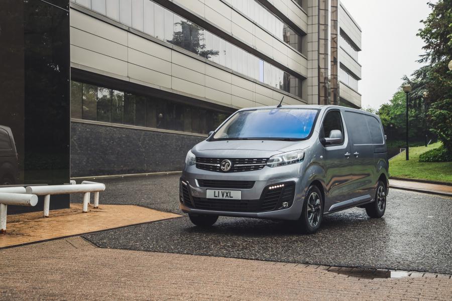  Vauxhall Vivaro Van 2019 года  (фото 24 из 35)